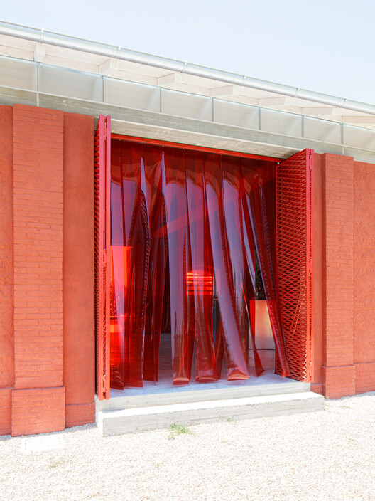La Mistica / SUPERVOID - Фотография интерьера, гардероб