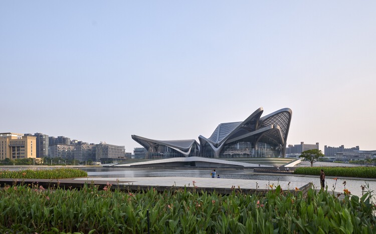 Центр гражданского искусства Чжухай Цзиньвань / Zaha Hadid Architects - Экстерьерная фотография