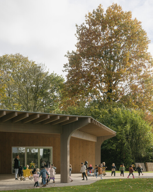 Детский сад Aartselaar / WE-S Architecten - Экстерьерная фотография, Сад