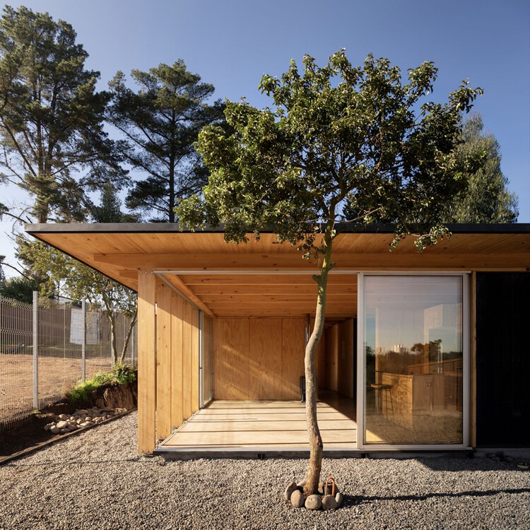Los Pinos House / Fantuzzi + Rodillo Arquitectos - Фотография экстерьера, фасад