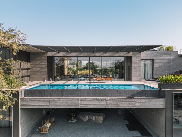 Link House / Openideas Architects - Экстерьерная фотография, окна, фасад