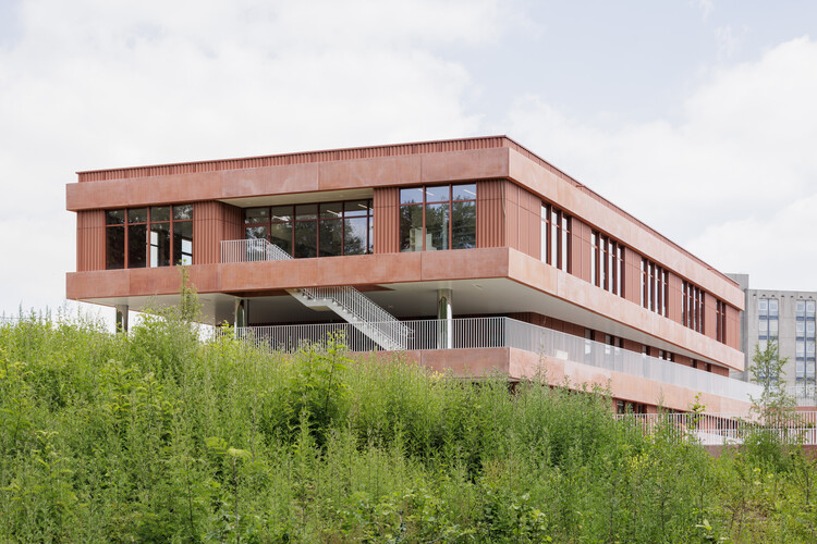 Детский кампус Theodoor / cuypers & Q Architecten - Фотография экстерьера, окна