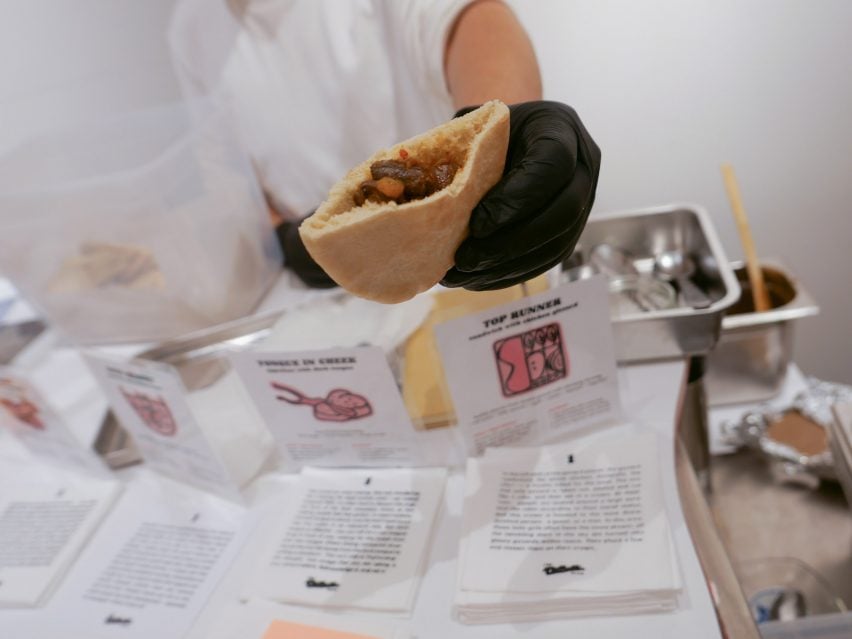 Сэндвич с субпродуктами