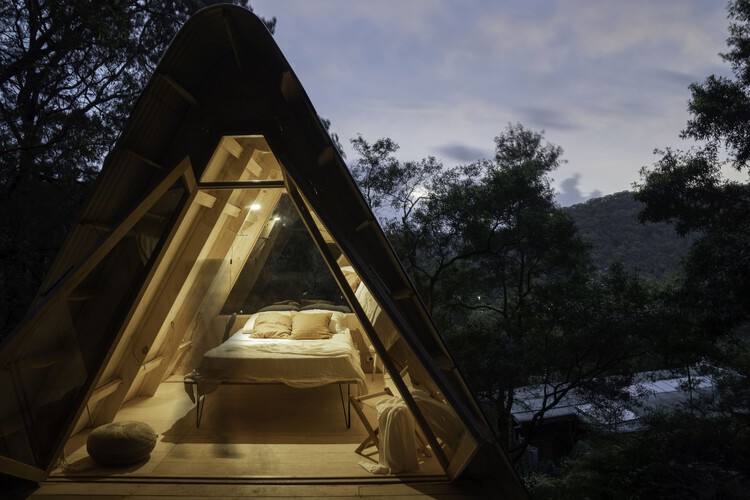 KABINA Prototype / NODO Arquitectura + Naturaleza - Фотография экстерьера, Лес