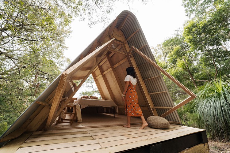 KABINA Prototype / NODO Arquitectura + Naturaleza - Фотография интерьера, лес