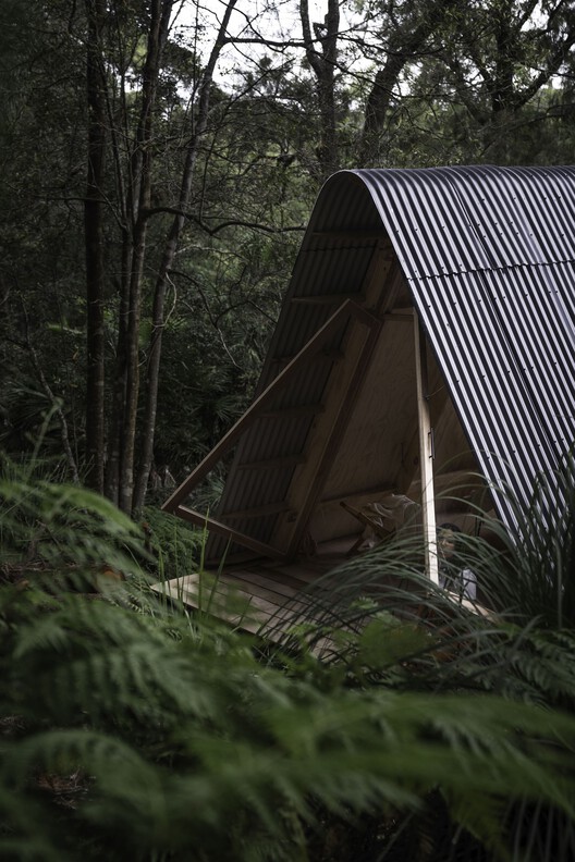 KABINA Prototype / NODO Arquitectura + Naturaleza - Фотография экстерьера, Лес