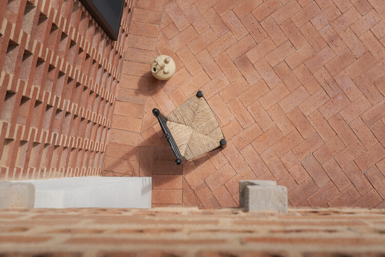 Marcela House / Erbalunga estudio - Фотография интерьера, кирпич