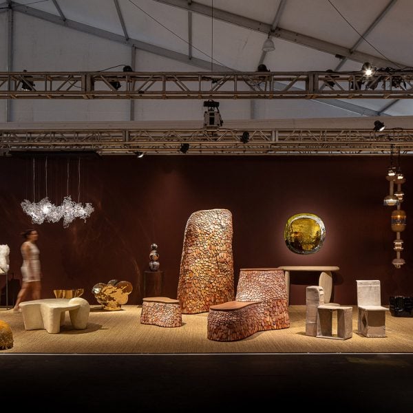 Стулья Марины Абрамович и Доктора Ву среди объектов Design Miami