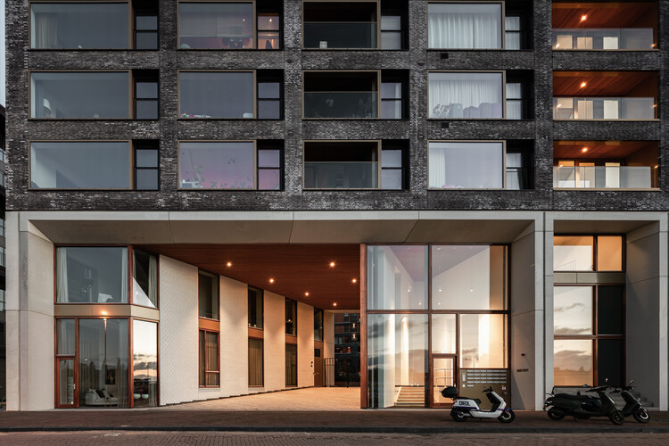 Район Эдем / Arons & Gelauff Architecten - Фотография экстерьера, окна, фасад