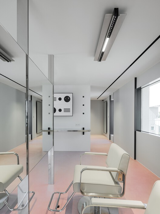 THERE.C Salon / YGGGR - Фотография интерьера, Стул