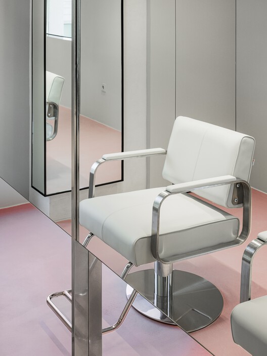 THERE.C Salon / YGGGR - Фотография интерьера, Стул