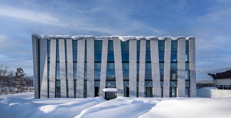 Ратуша Фурубира / TAISEI DESIGN Planners Architects & Engineers - Экстерьерная фотография