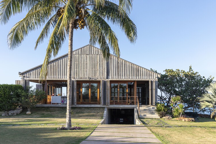 B House / Infraestudio — Фотография экстерьера