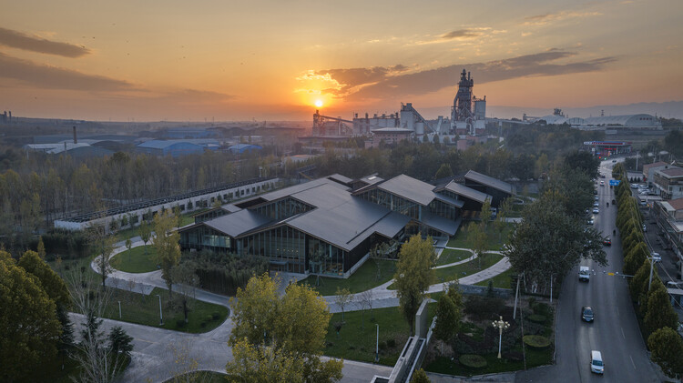 Бассейн Xiangfen Xingyuan / Ателье KAI Architects - Экстерьерная фотография, городской пейзаж