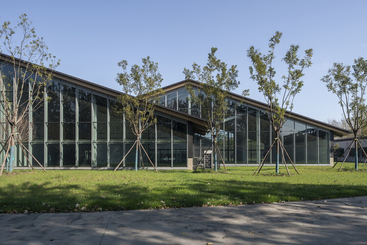 Бассейн Xiangfen Xingyuan / Ателье KAI Architects - Фотография экстерьера, фасад, окна