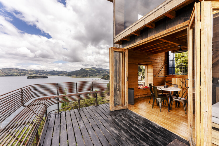 Punta Casitas Cabin 1 / Yemail Arquitectura - Фотография экстерьера, Терраса, Стул, Балка