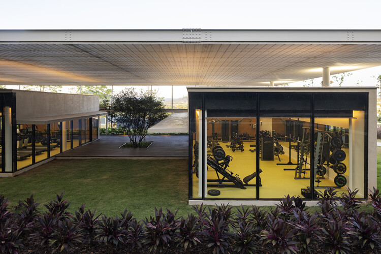 Фитнес-центр / Capote Marcondes Longo Arquitetura e Urbanismo - Фотография экстерьера, фасад