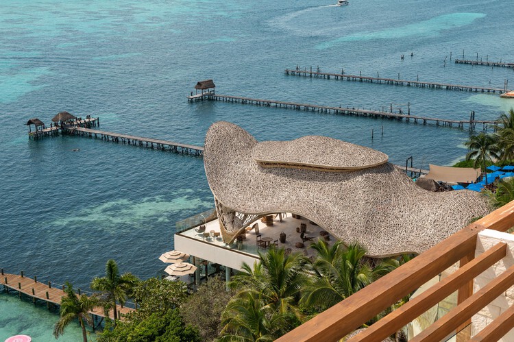 Bamboo Temple Hotel / Arquitectura Mixta - Экстерьерная фотография, побережье