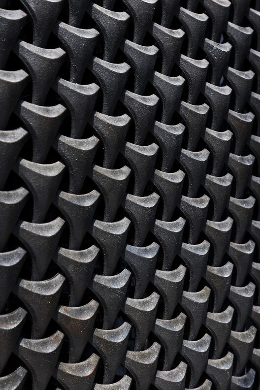 Ресторан Yazawa Hanoi / Takashi Niwa Architects - Steel