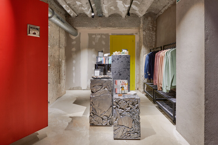 Lynk & Co Space / Masquespacio — Фотография интерьера, шкаф, стул