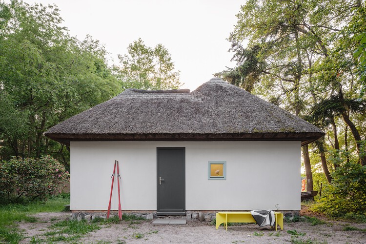 Дом отдыха Dr. Funk / Kessler Plescher Architekten - Фотография экстерьера, дверь