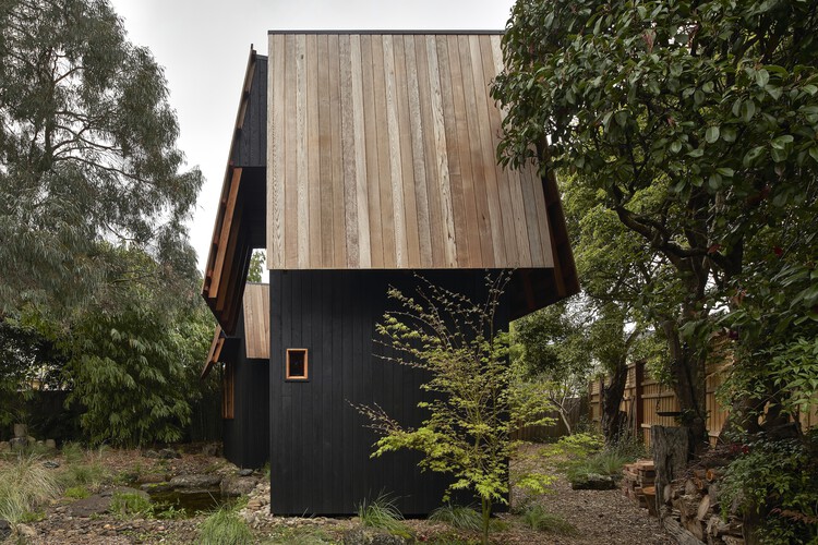 Ember House / MRTN Architects — фотография экстерьера, лес