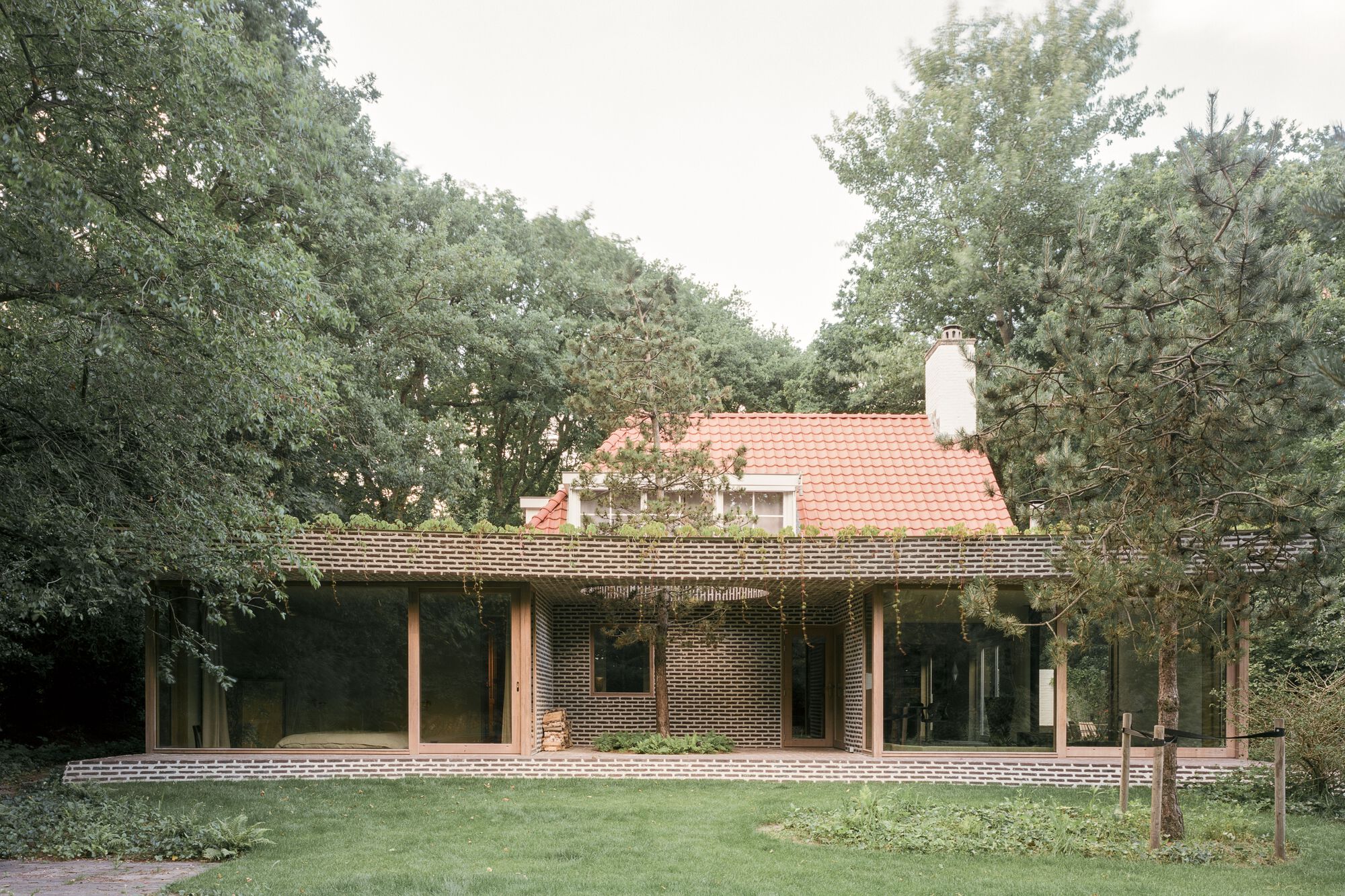 BD House / Space Encounters + Studio Vincent Architecture
