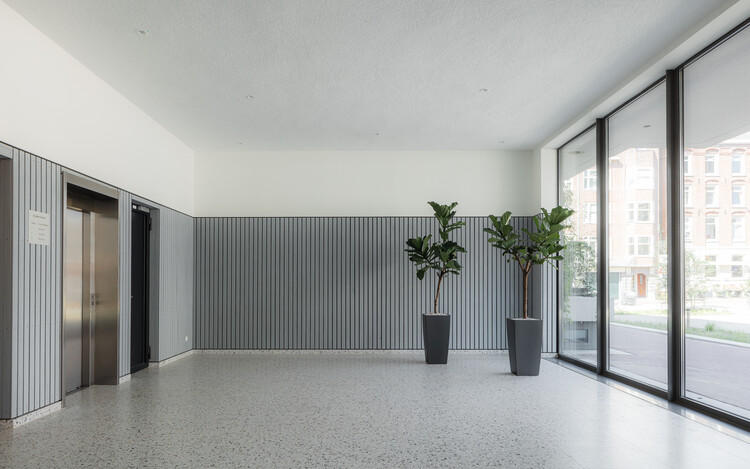 Groenmarkt Housing / Ronald Janssen Architecten + Bastiaan Jongerius Architecten + Buro Harro - Фотография интерьера, окна