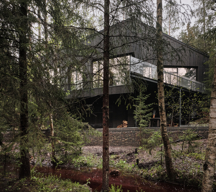 Hill House / Horomystudio — Экстерьерная фотография