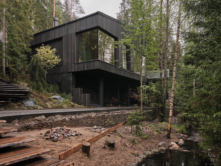 Hill House / Horomystudio — Экстерьерная фотография