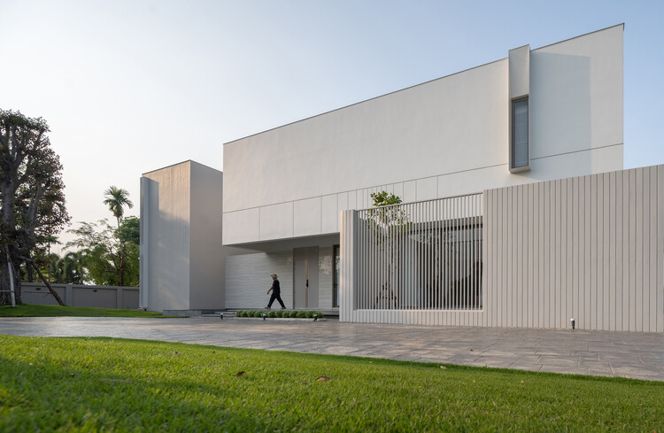 PB House / D Compose Architect – Экстерьерная фотография, фасад
