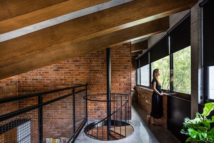 La Noria II House / Garza Camisay Arquitectos - Интерьерная фотография, луч, поручена