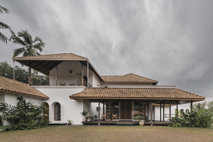Lilly House / Aslam Sham Architects — фотография экстерьера, окна, фасад