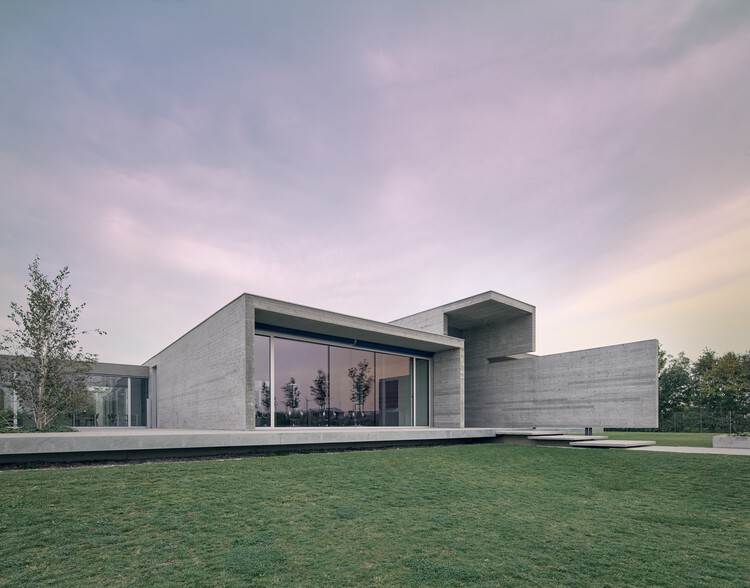 Штаб-квартира Be Advisor / depaolidefranceschibaldan Architetti - Фотография экстерьера, окна, фасад