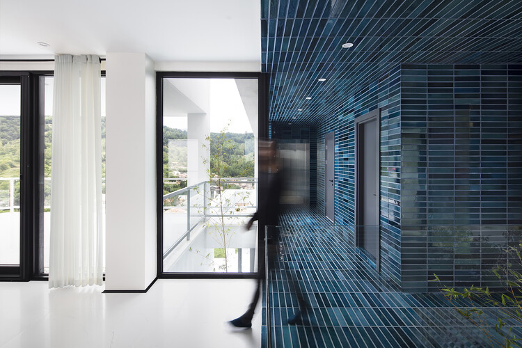Вилла Сангде / AsNow Design & Construct - Фотография интерьера, окна