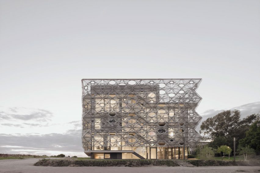 Здание университета Texoversum от Allmannwappner и Menges Scheffler Architekten