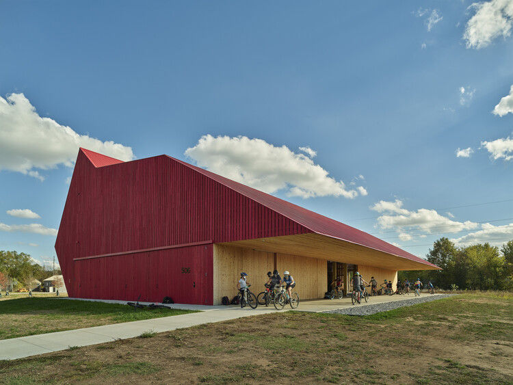 Школа Thaden / Marlon Blackwell Architects — Фотография экстерьера