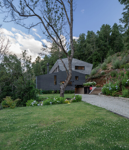 Дом Намонкауэ / Швембер Гарсиа-Уидобро Arquitectos - Фотография экстерьера
