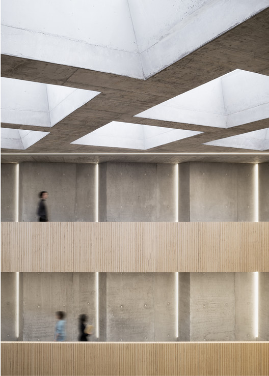 Ратуша Ремхингена / Steimle Architekten - Фотография интерьера, балка