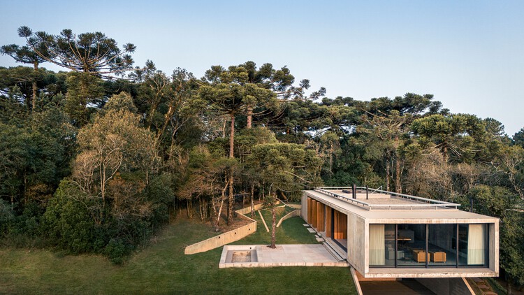 Altos House / OSPA Arquitetura e Urbanismo – Экстерьерная фотография