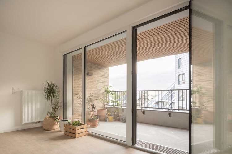 B09 Строительный остров / градостроители + Selva & Maugin Architectes - Фотография интерьера, дерево, стекло
