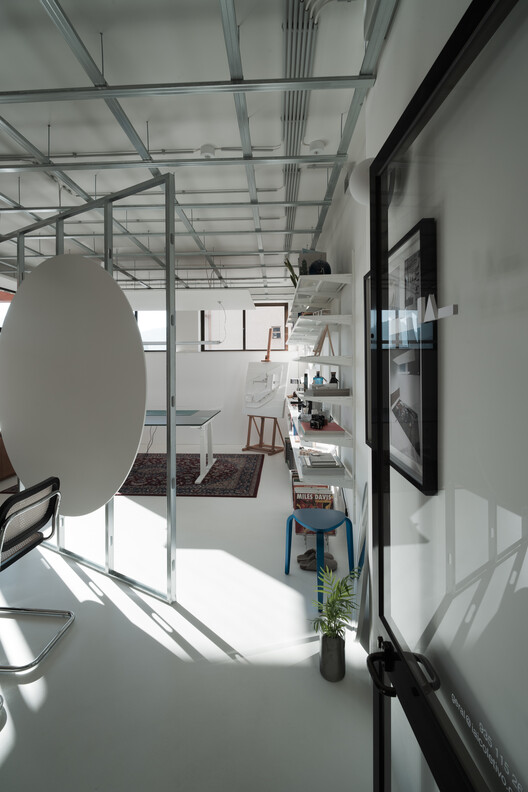 IAI Coletivo _ Atelier / IAI Coletivo - Фотография интерьера, освещение, стул