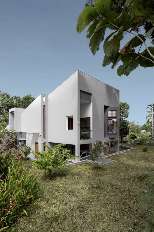 House of Heights / Студия дизайна Idam - Экстерьерная фотография