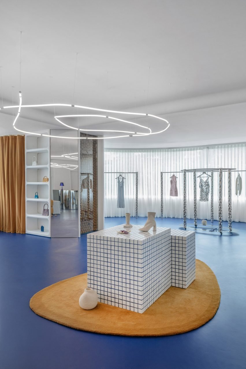 Освещение бутика в Мумбаи от Sanjay Puri Architects