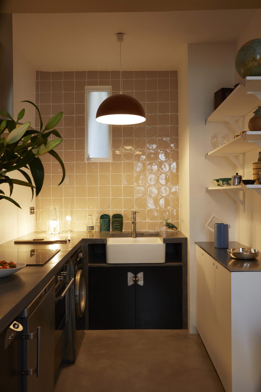 Кухня в парижском стиле от The House Special Studio.
