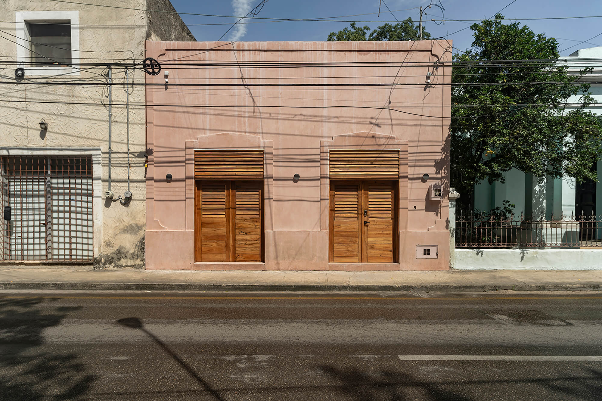 La Casa Rosa / Студия НКН
