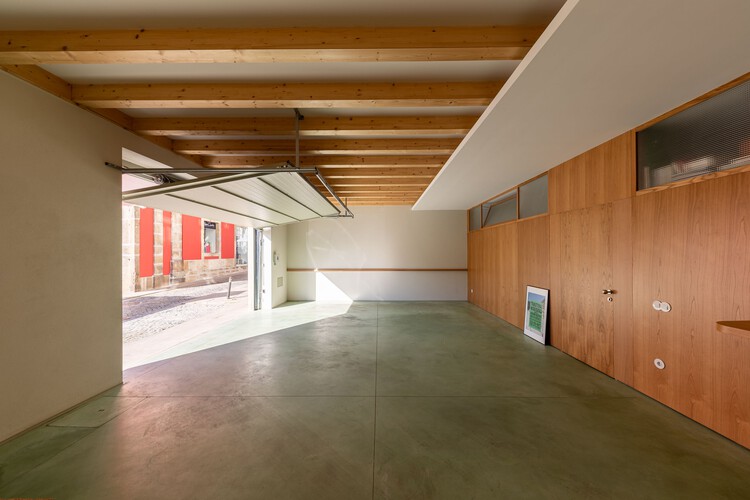 Atelier 111 House / Андре Симау и Нуну Бесса — Изображение 8 из 38