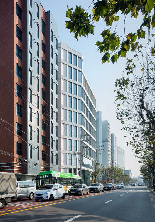 A-Building / LIFE Architects — Фотография экстерьера