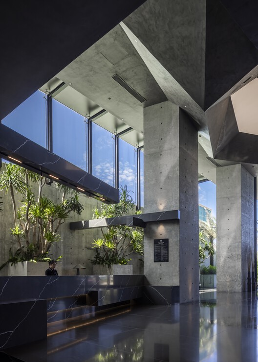 M Hotel / Ho Khue Architects — изображение 3 из 33