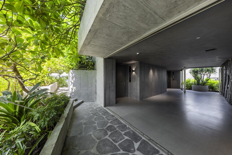 M Hotel / Ho Khue Architects — Фотография интерьера, бетон